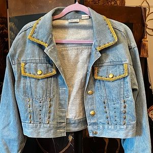 Dinem jacket with Gold trim and buttons